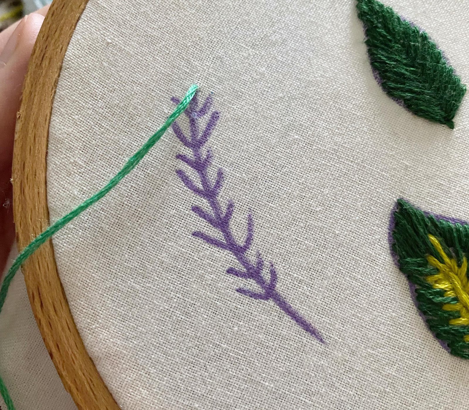 5 Unique Ways to Stitch Hand Embroidery Leaves | Missy Kate Creations