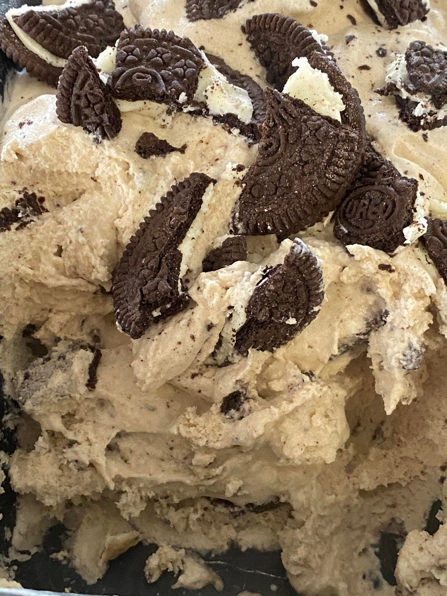 How to Make Cookies and Cream Ice Cream