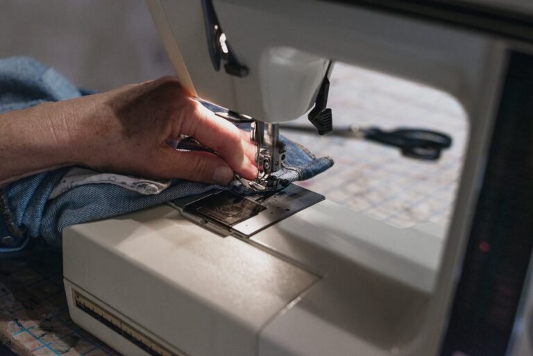 What is a Walking Foot Sewing Machine