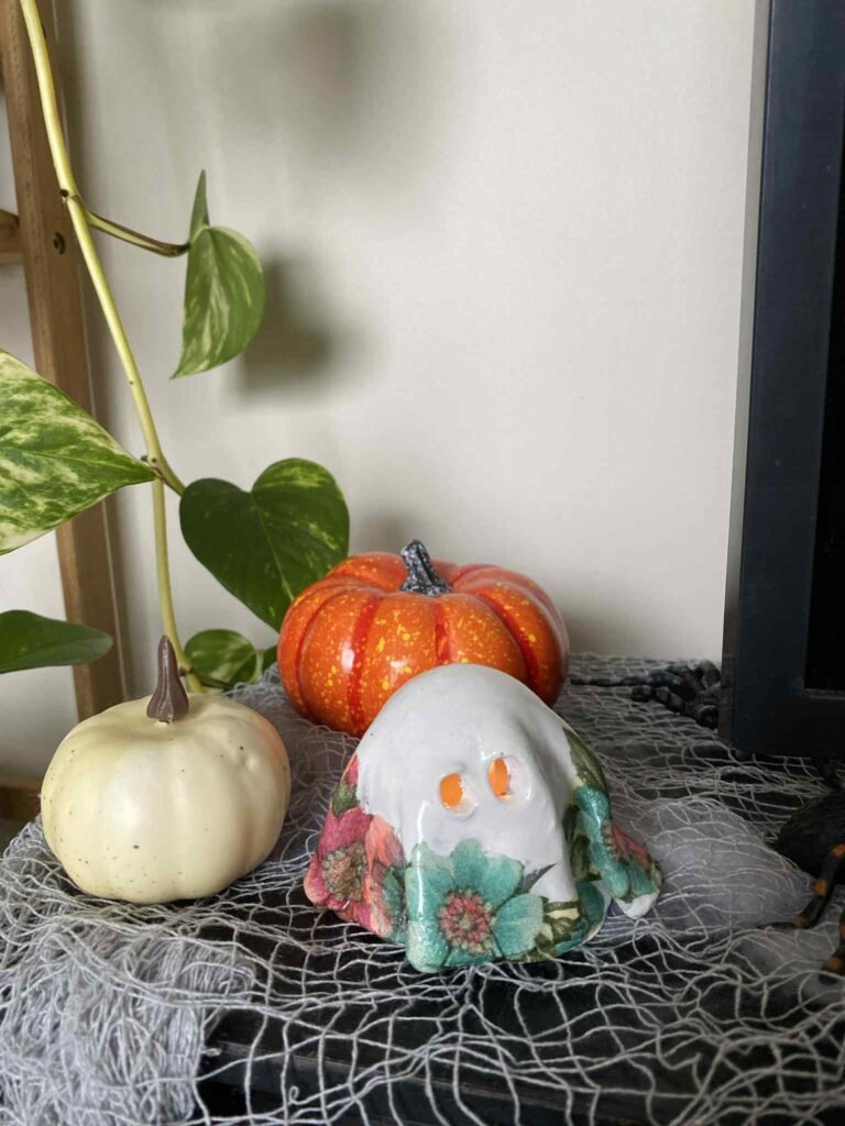 DIY-Decoupage-clay-ghost