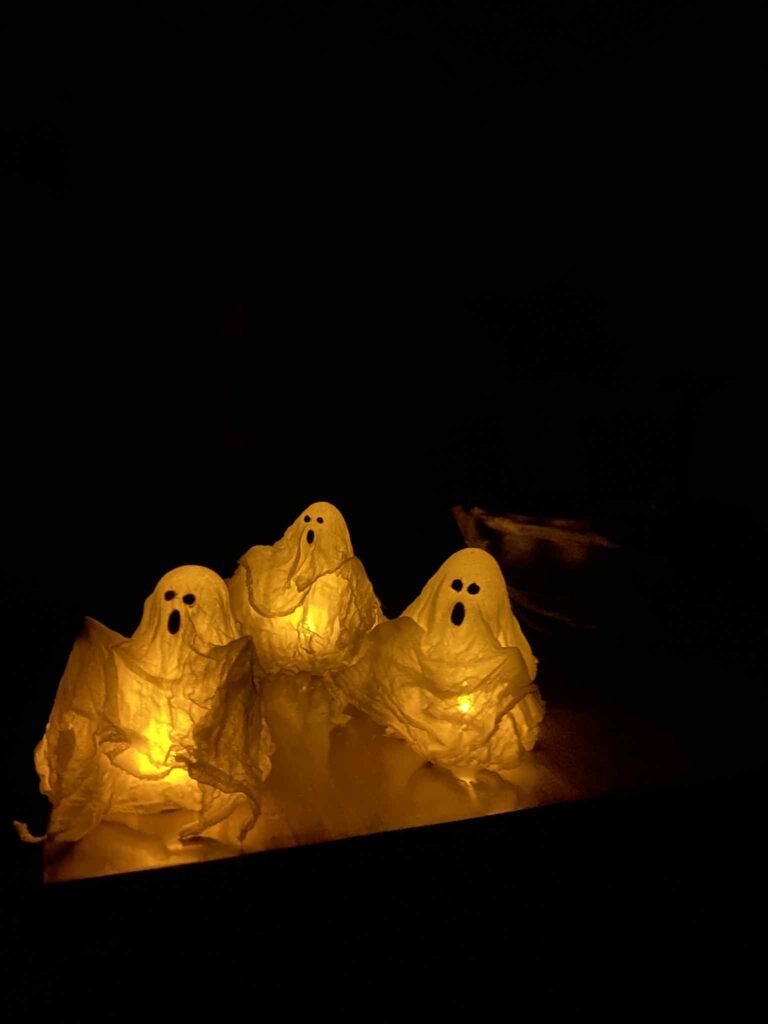 How to Make Viral Cheesecloth Halloween Ghosts
