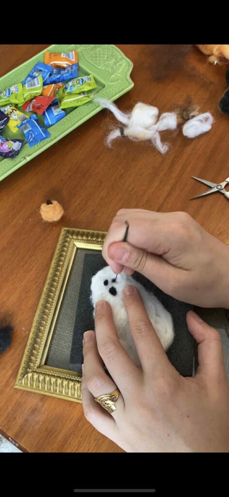 needle-felted-ghost-tutorial