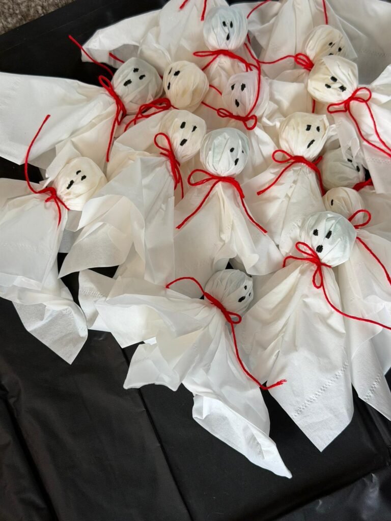 Halloween Lollipop Ghosts